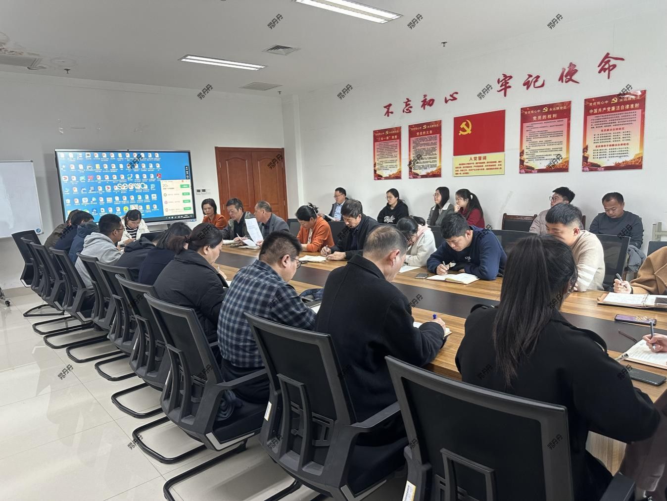 必威西汉姆联召开化学工业职业技能鉴定考务会