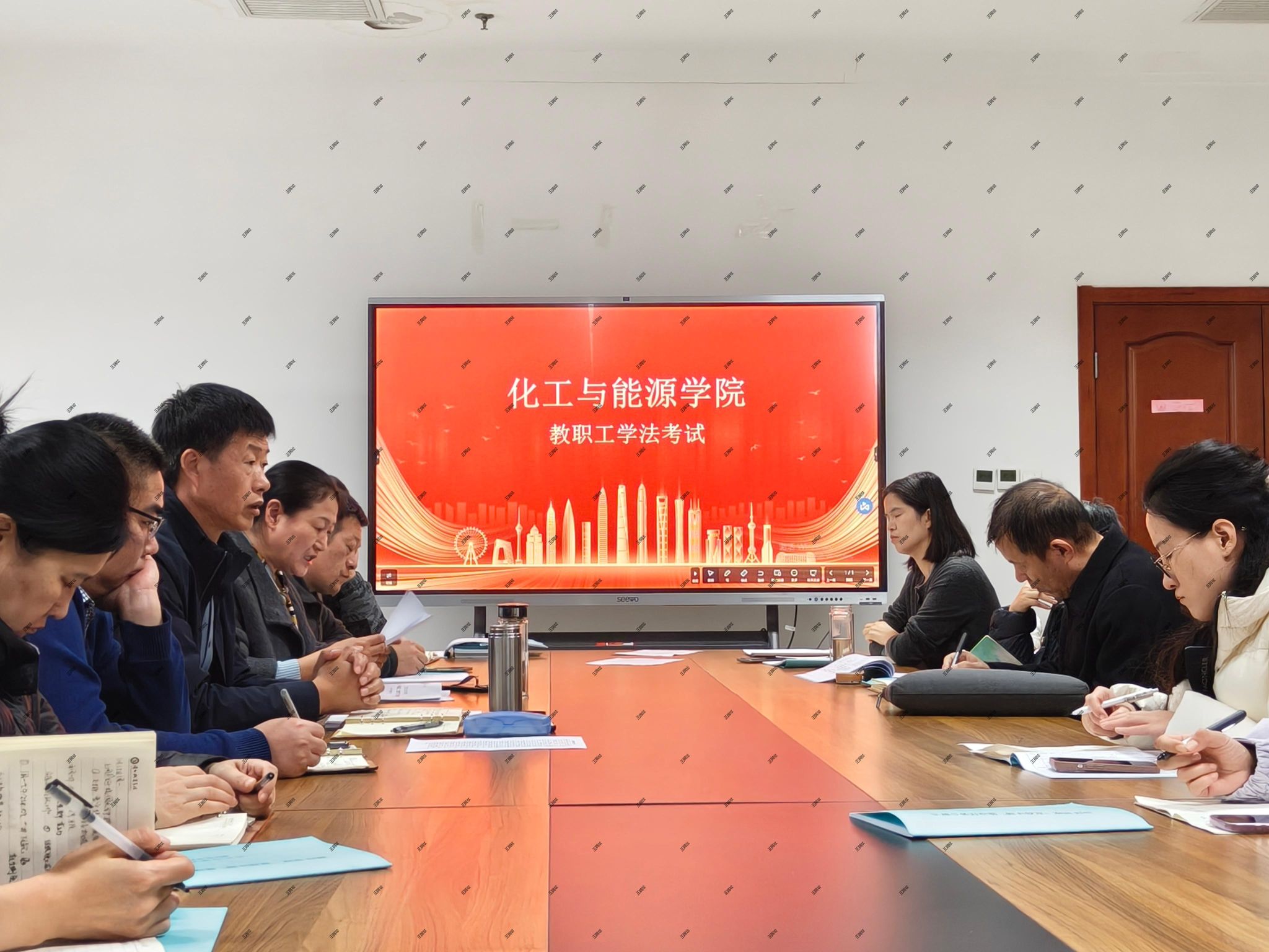 必威西汉姆联开展集体在线学法用法考试活动