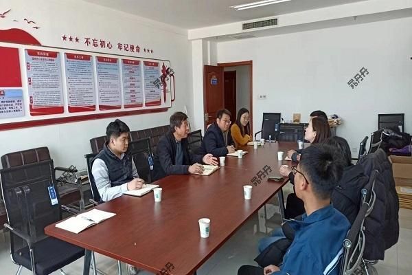 必威西汉姆联组织开展校企合作专项座谈会