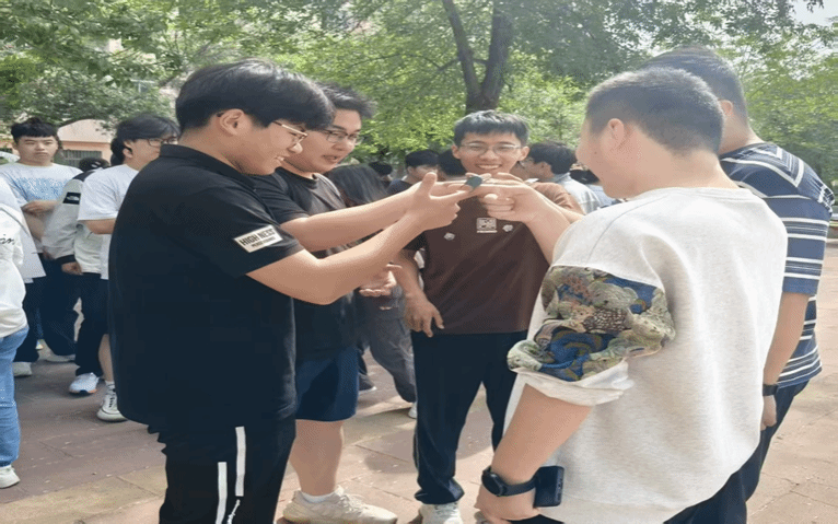 必威西汉姆联开展“为心赋能，为职护航”心理活动