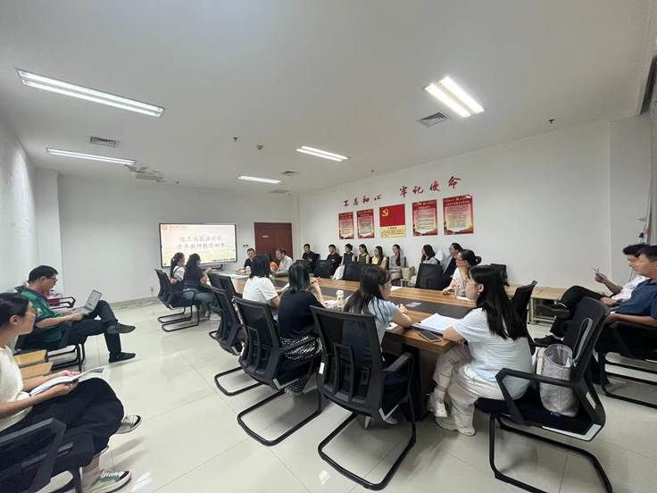  必威西汉姆联2025年青年教师教学比赛初赛顺利举行